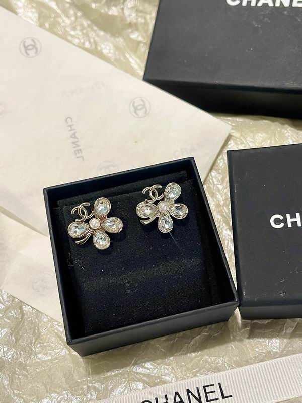 Chanel Earring 03yxs634